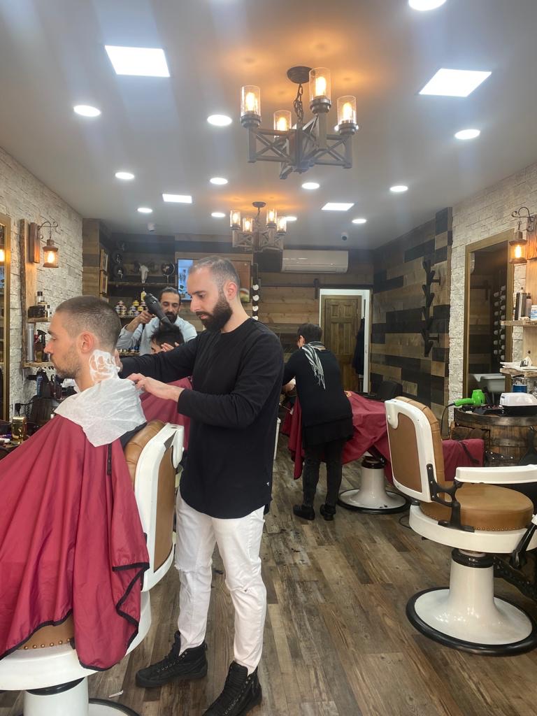 Understanding the Latest Trends in Men's Haircuts and Styles